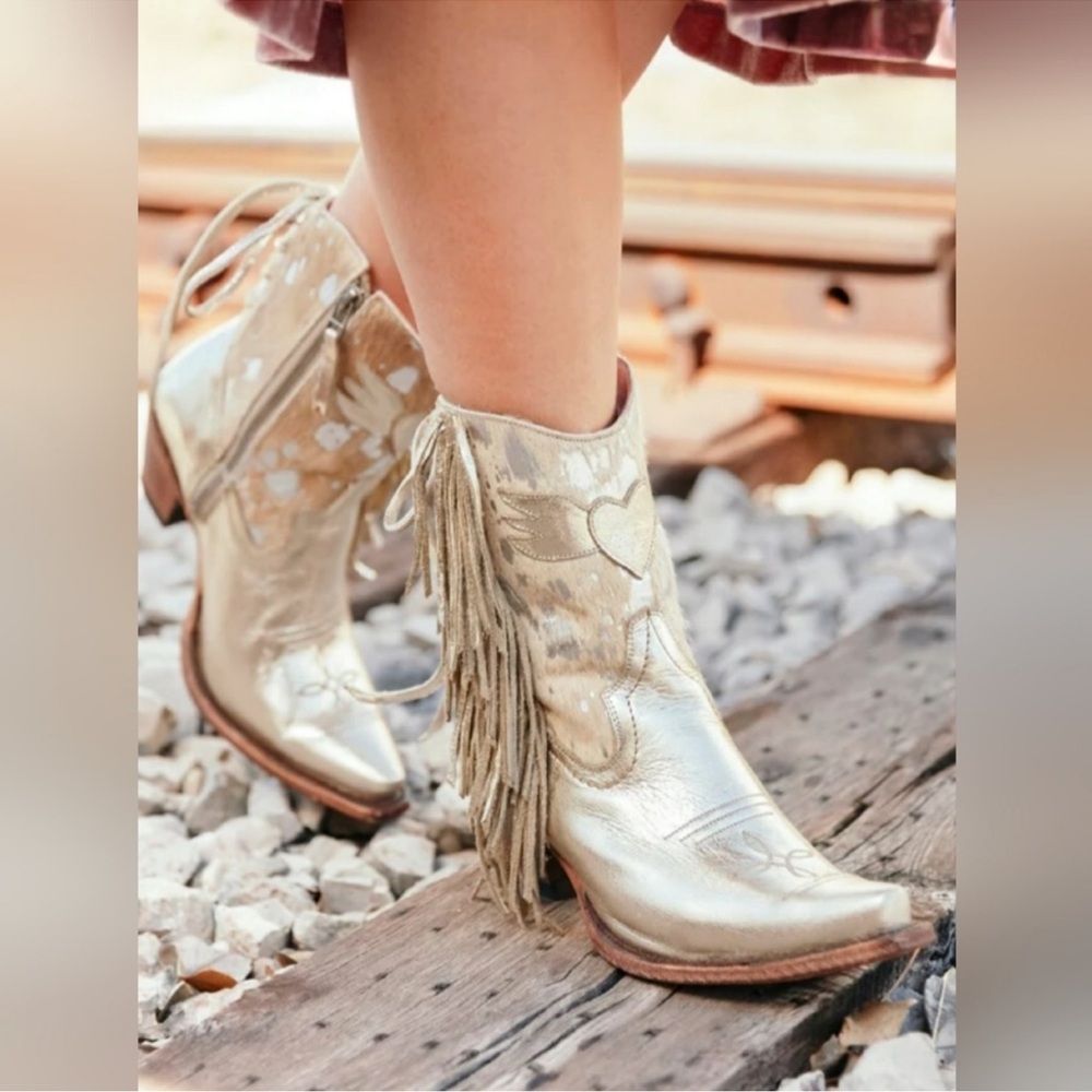 Junk Gypsy Lane Spirit Animal Cowboy Boots
